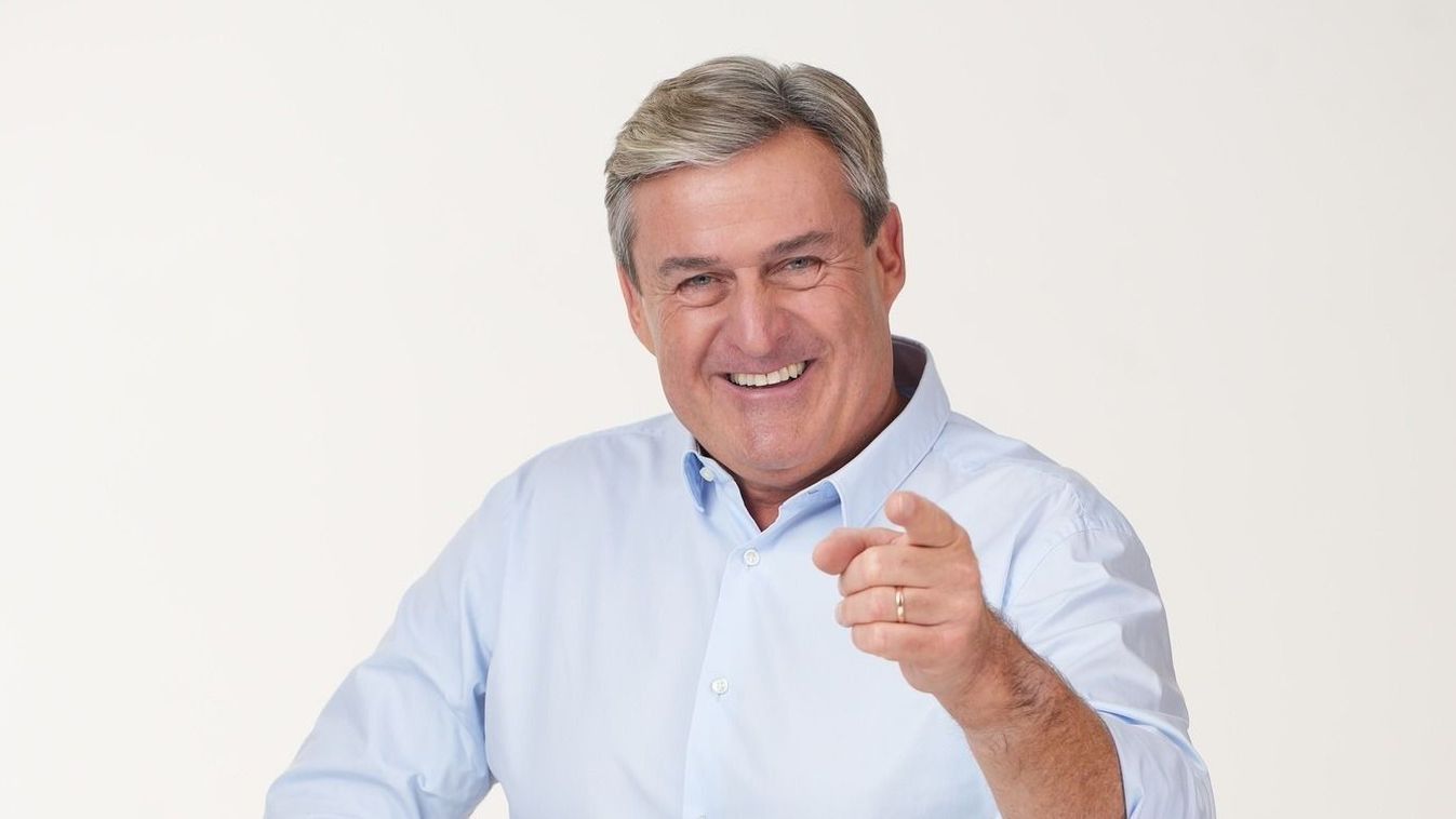 Bayer Zsolt: A posztkomcsi Jockey Ewing is megérkezett Bayer Zsolt: A posztkomcsi Jockey Ewing is megérkezett