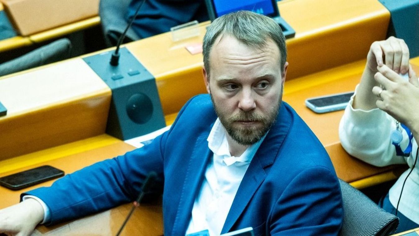 Mit nem beszél az a német