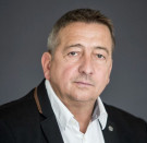 Bayer Zsolt: Megszülte hűtlen gyermekét…