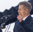 Átléptünk az énség korába