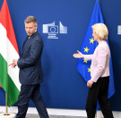 Ursula császárnő a forradalom leverését ünnepli október 23-án Budapesten Ursula császárnő a forradalom leverését ünnepli október 23-án Budapesten