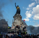 A kormány fekete fegyvere? A Black Bloc, amely szétzúzza a francia tüntetéseket A kormány fekete fegyvere? A Black Bloc, amely szétzúzza a francia tüntetéseket