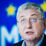 Csupa nagybetűkkel, hogy Gyurcsányék is értsék