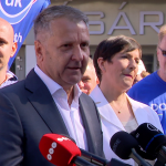 Köztársasági elnököt akarnának választani a komcsik