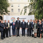 Orbán Viktornak el kell gondolkodnia 