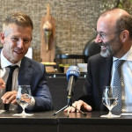 Itt a globalisták mesterterve: ezért ültetnék Magyar Pétert a magyarok nyakára