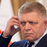 Fico kemény üzenetet küldött Magyar Péternek, a szlovák kormányfő szerint hamisat állított a Tisza vezetője Fico kemény üzenetet küldött Magyar Péternek, a szlovák kormányfő szerint hamisat állított a Tisza vezetője