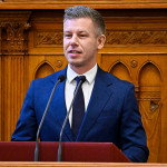 Árad a Tisza, szikkad az ország Árad a Tisza, szikkad az ország