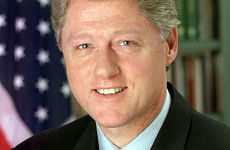 Bill Clinton: pomponlány vuduországban