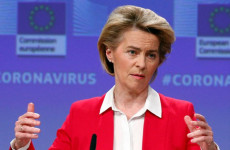 Dolgozna ingyen három hetet Von der Leyen kedvéért?