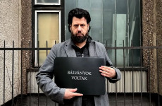 Puzsér elviccelt(?) comingoutja