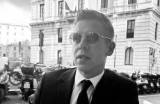 Bayer Zsolt: Az egypálcikás kicsi dildó