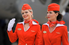 Miért visel minden stewardess vörös rúzst?