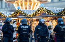 Mi még szabadon gyönyörködhetünk advent gyertyáiban