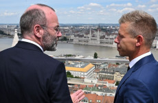 Ezt vállalta a Tisza Brüsszelben, kiderült Magyar Péterék titka