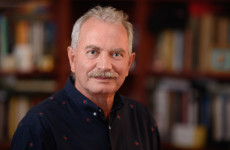 Bencsik András: Mirnix dirnix Bencsik András: Mirnix dirnix