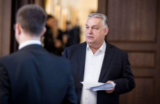 Orbán Viktor: Az elszabaduló üzemanyagárak megfékezésére ma éjféltől védett árat vezetünk be minden magyar család és vállalkozás számára