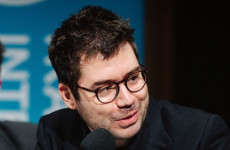 Bayer Zsolt: Színház és valóság (Két felvonásban)