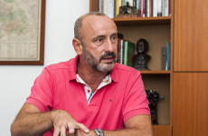 A megvacsoráztatott ifjak csak statiszták egy mocskos játékban 