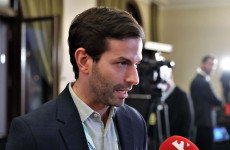 Máris támogatást kér híveitől Fekete-Győr András, a nagy mulattató Máris támogatást kér híveitől Fekete-Győr András, a nagy mulattató