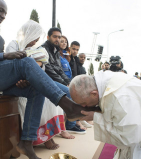 Bergoglio, a migránsok keresztpápája Bergoglio, a migránsok keresztpápája