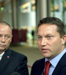 Ujhelyi végleg nyugdíjba küldte Szanyi kapitányt