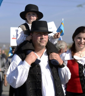 Még mindig lopják a magyar falvakat a románok Még mindig lopják a magyar falvakat a románok
