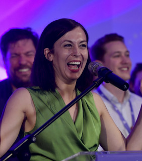 Cseh Katalin tomboló szelfije