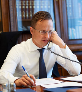 Szijjártó Péter helyretette a hazánkról hazudó német politikust
