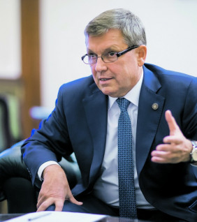 Matolcsy György: Miért ne vegyük meg a budapesti repülőteret? Matolcsy György: Miért ne vegyük meg a budapesti repülőteret?