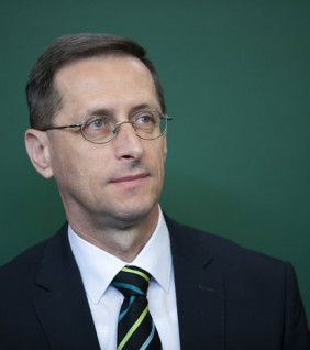 Már nem zsarolható Magyarország