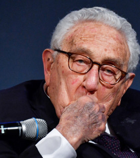 Kissinger rájött arra, amit Orbán Viktor régóta mond