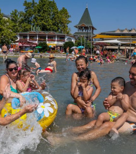 A Balaton a mi Valami Amerikánk 