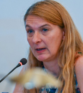 Fordítva a hintalovon