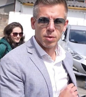 Péter vitéz – Bayer Zsolt verse