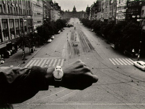 Fotó: Josef Koudelka: Watch, Czechoslovakia, 1968. © Josef Koudelka/Magnum Photos 
