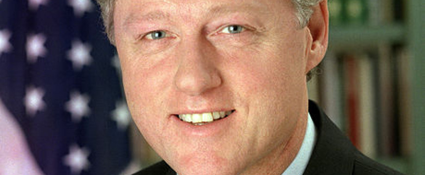 Bill Clinton: pomponlány vuduországban