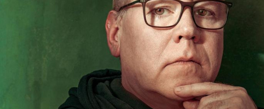 Bret Easton Ellis: Itt a balf@sz nemzedék