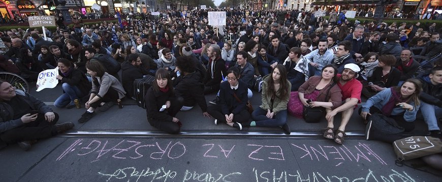 civil-tunti-5-mienk-ez-az-orszag.jpg