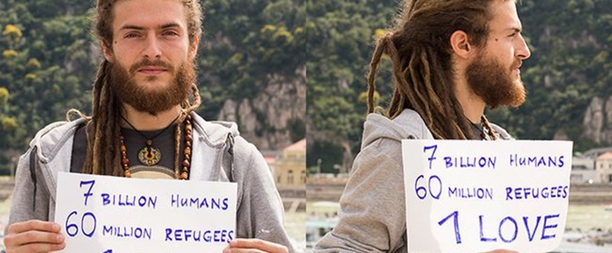 RasG a kémények és a szovjet emlékművek után már a békésen sörözni kívánó polgárokat is molesztálja