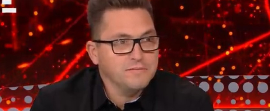 Ákos: Káros ostobaság a meg nem született gyermekeket migránsokkal pótolni