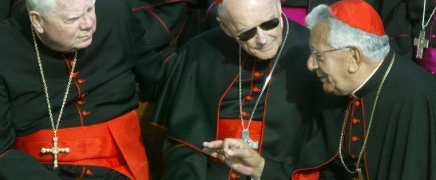A pedofíliával megvádolt Theodore McCarrick érsek egy migránssimogató, harcos liberális volt