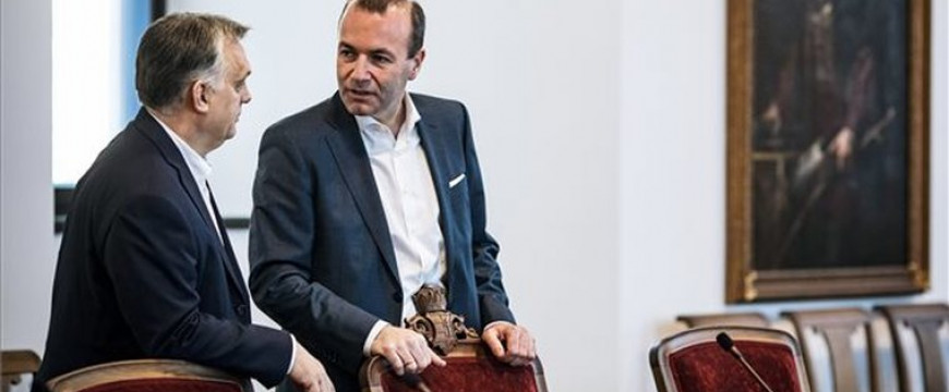 Weber csak otthon mert keménykedni