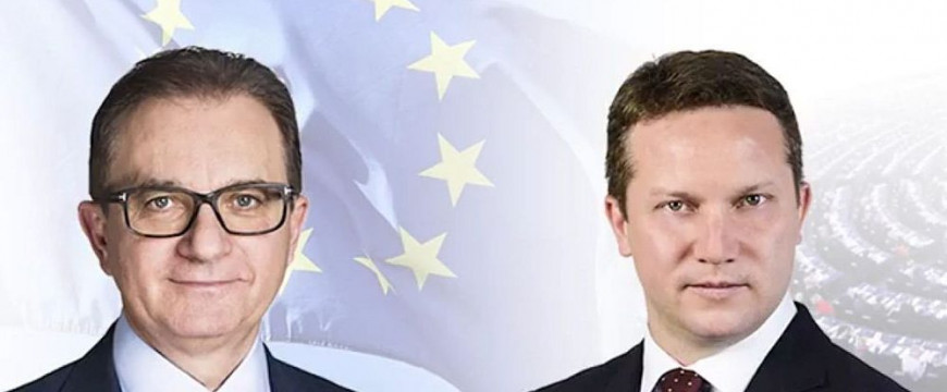 Szavazz az MSZP-re sörért! Szavazz az MSZP-re sörért!