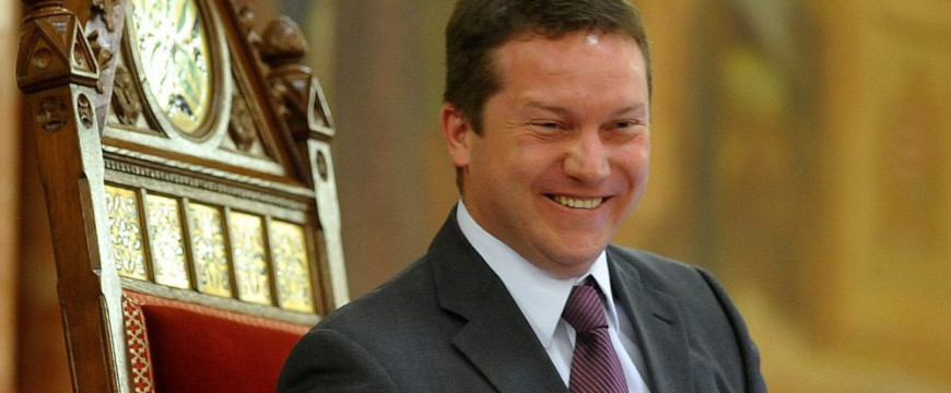 Ujhelyi Pisti a vérzivatarban