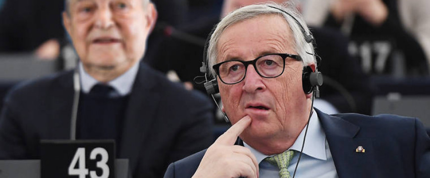 Ãgy még soha nem tették helyre Junckert
