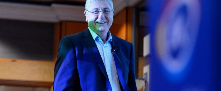 Gyurcsány már a kormányrúdnál képzeli magát