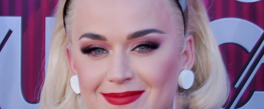 Szétszedték Katy Perry-t a balos kommentelők a Twitteren