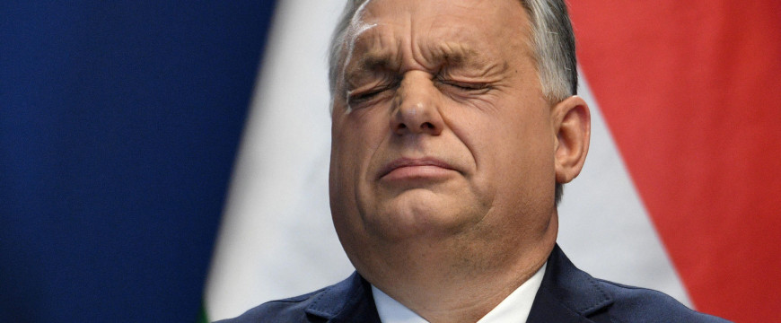 Belebukott a korrupciós botrányba Orbán egyik legnagyobb ellenfele