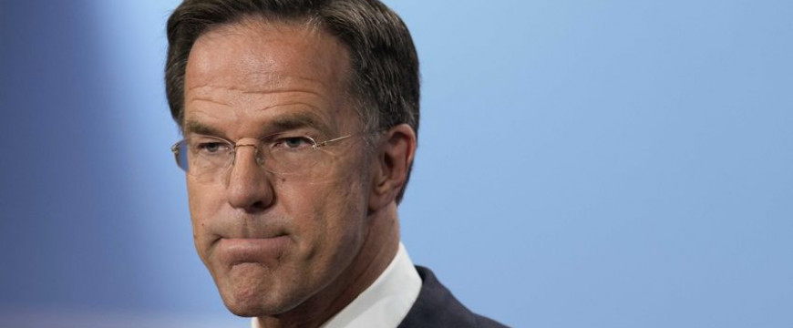 A teflonarcú Rutte a hitványak közé sorolta magát